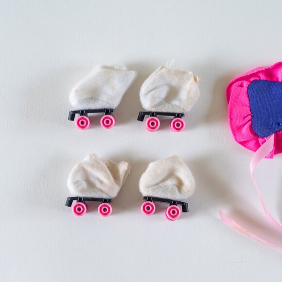 Vintage 1980s My Little Pony Outfit – Roller Skates + Back Accessory - Picture 2 of 3